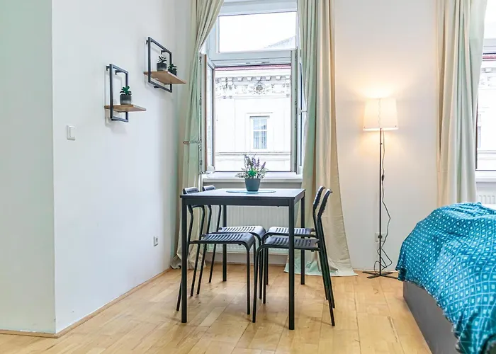 Affordable 2Br Apt Near Wiener Stadthalle